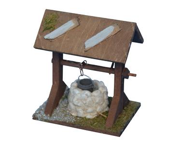 Kolbe Brunnen mit Dach