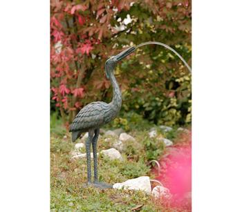 Rottenecker Bronze-Graureiher, wasserspeiend